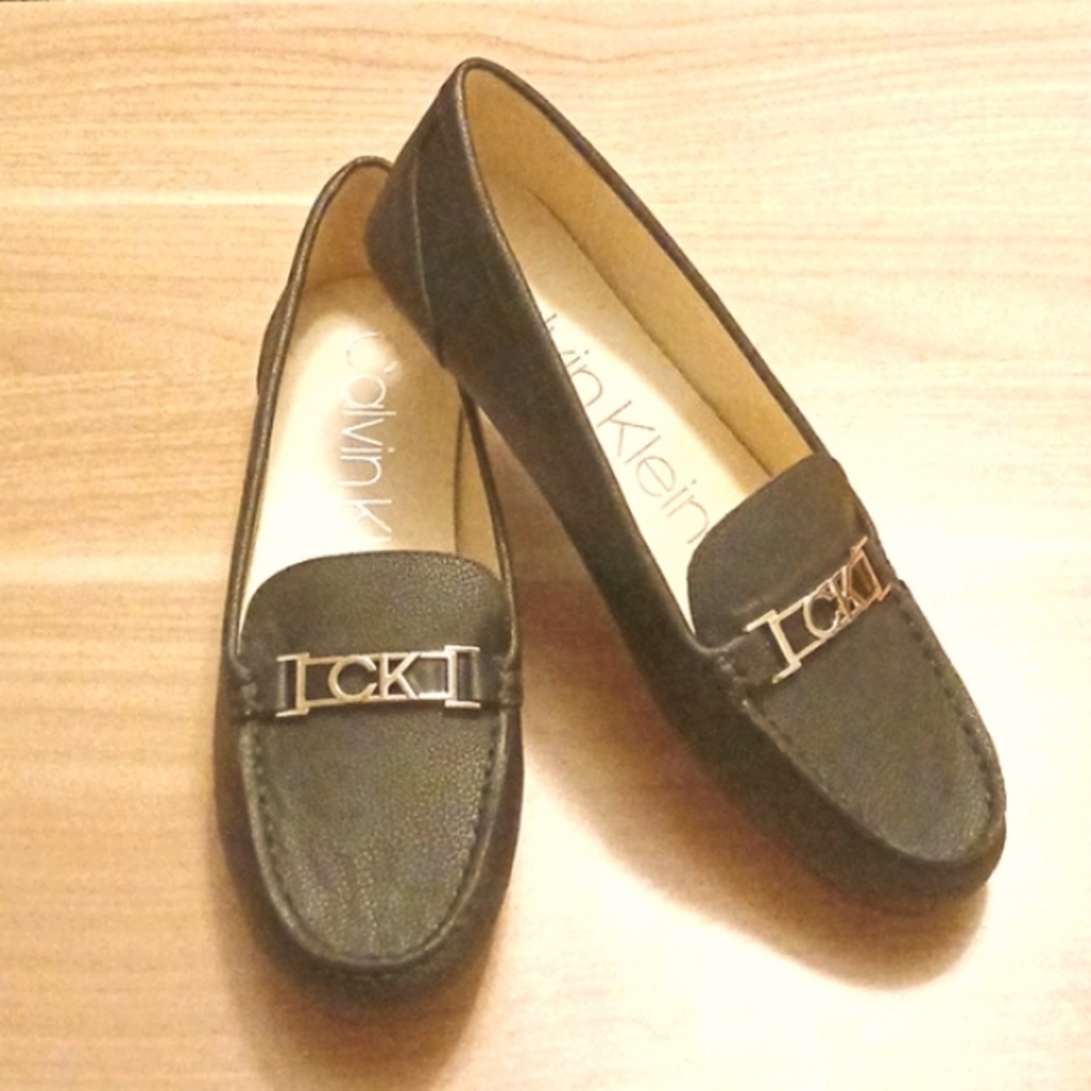 Calvin Klein "Lacy" Black Loafer in Size 10M (NWB)